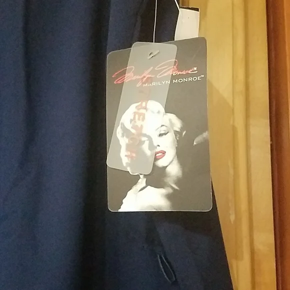 Marilyn Monroe By Medichic Blue Stretch Scrub Pants NWT - Picture 2 of 5